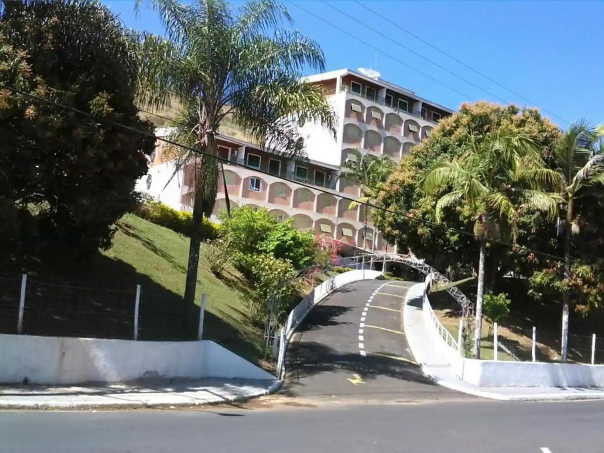 Апартаменти Agradavel Flat - Cavalinho Branco - Агуас-ді-Ліндоя Екстер'єр фото